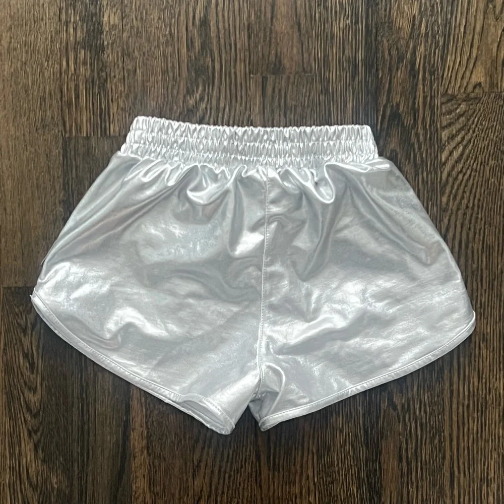 Metallic Silver Girls’ Shorts 6/7, dance, party, gymnastics, dance convention